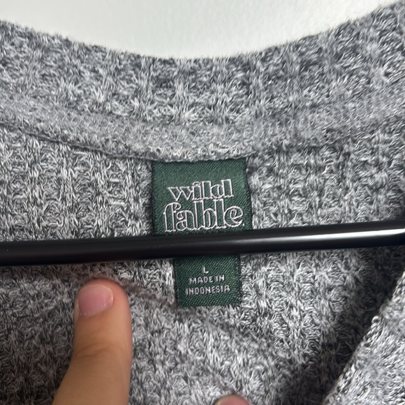 Wild Fable Grey Cropped Long Sleeve - Picture 3 of 4